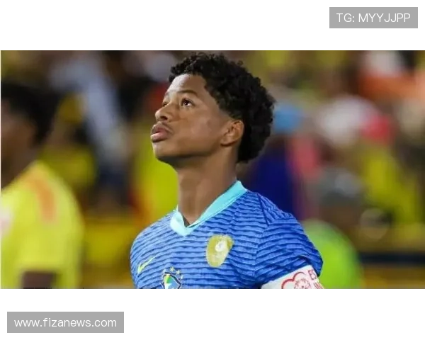 每体：巴萨将与莱万续约至2026年，下赛季不会签主力中锋